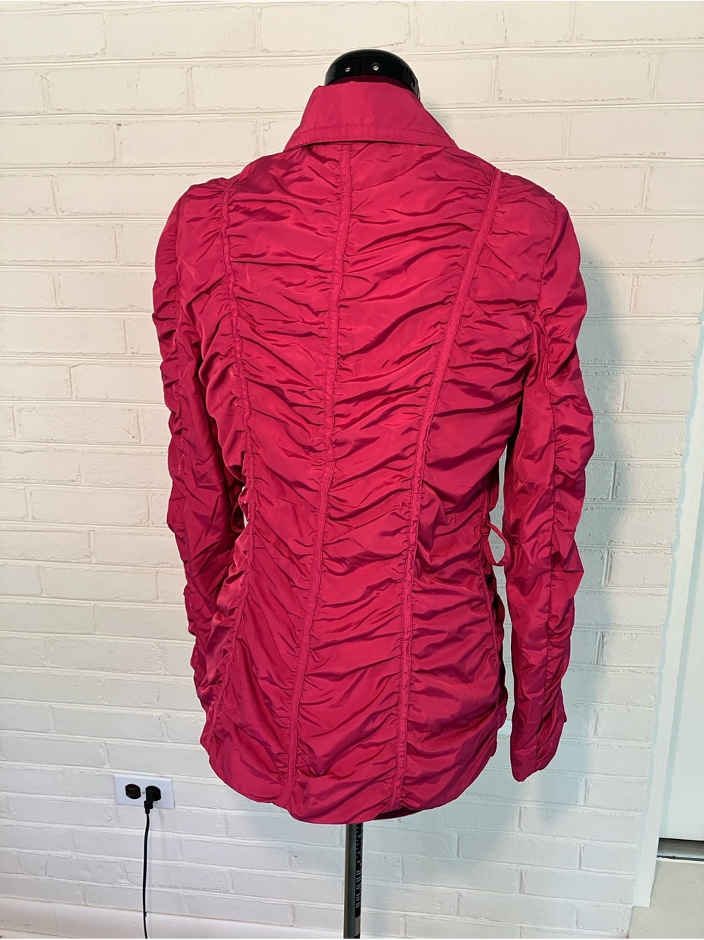 Betsey Johnson Ruched Raspberry Pink Zipper Jacket M - Picture 4 of 9